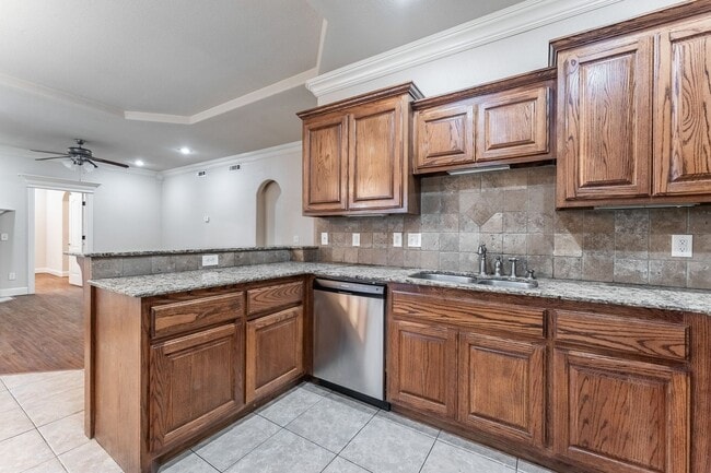 Building Photo - Dont miss out! This wont last long.