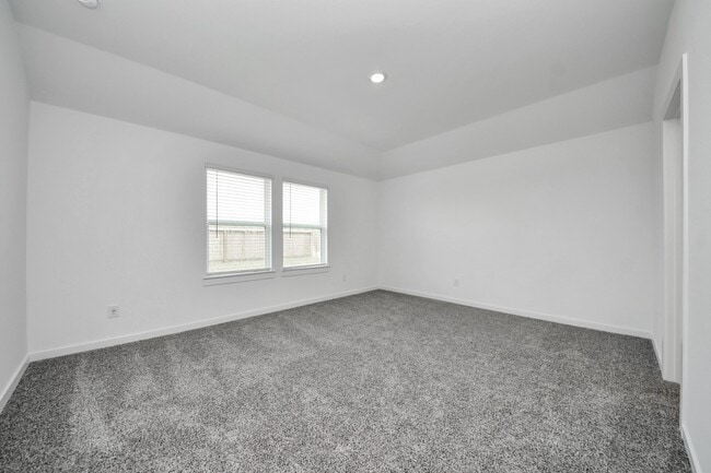 Building Photo - 9106 Serene Hvn Dr
