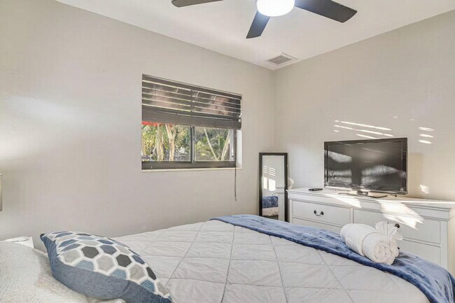 Building Photo - 2901 70th St N