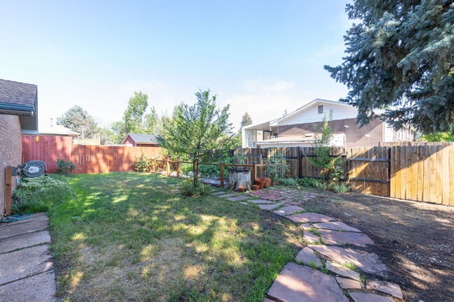 Building Photo - 926 Yeager Pl