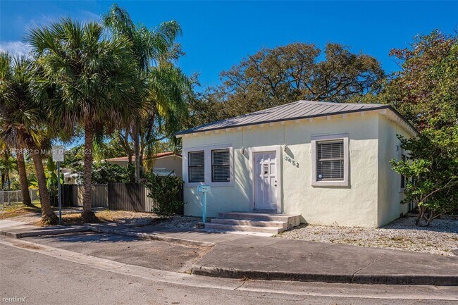 Building Photo - 3 br, 3 bath House - 3452 Margaret St