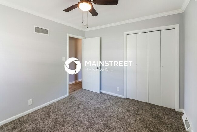 Building Photo - 3 Bedroom Pet-Friendly Home in PLEASANT HILL, MO with Main Street Renewal
