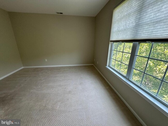 Building Photo - 1424 Colts Cir