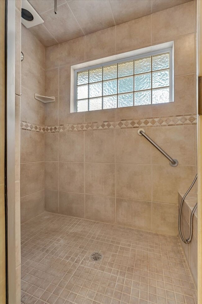 Building Photo - 4BR/3BA Updated Home – Quiet Cove + Fenced Yard!