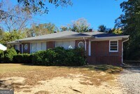 Building Photo - 125 W New St