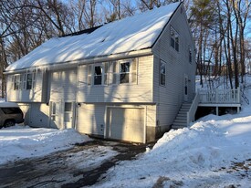 Building Photo - 2 Bayleaf Way