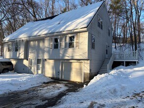 Building Photo - 2 Bayleaf Way