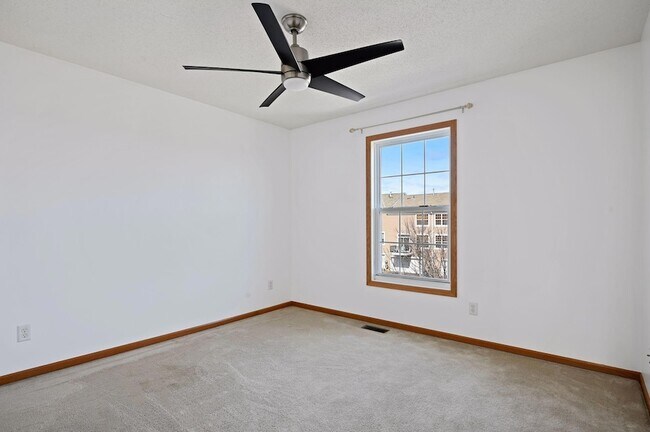 Building Photo - 7601 Elm Grove Cir