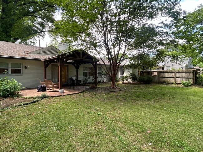 Building Photo - 286 Belhaven St