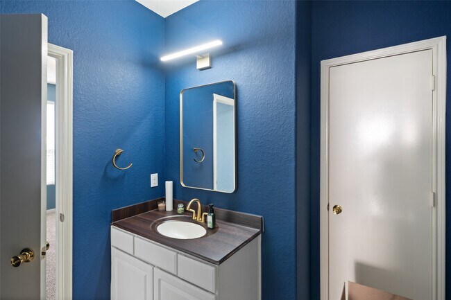 Building Photo - 14822 Juniper Dale Ct