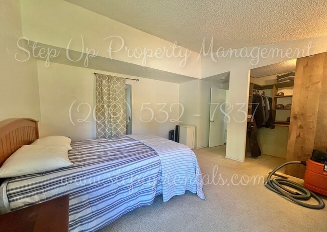 Building Photo - Charming 3 Bedroom Willow Springs Retreat ...