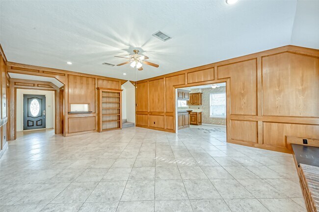 Building Photo - 2438 Hodges Bend Cir