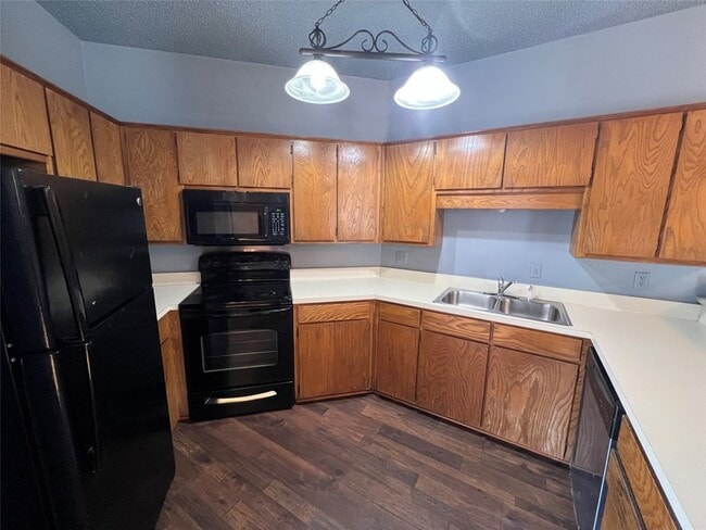 Building Photo - 1509 N Grant Dr