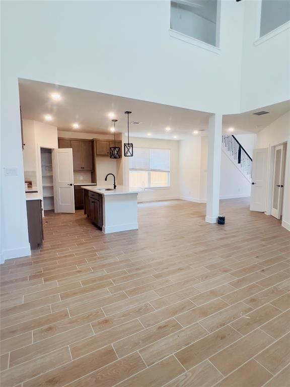 Building Photo - 2227 Garden Arbor Ln