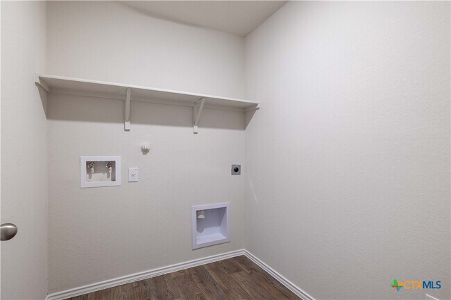 Building Photo - 2881 Brogan Creek