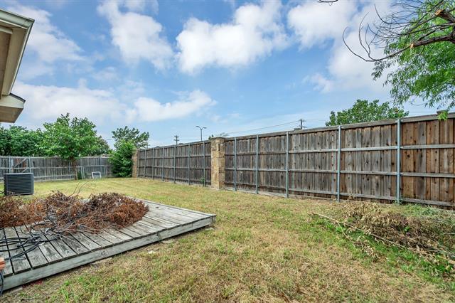 Building Photo - 2305 Tisbury Way