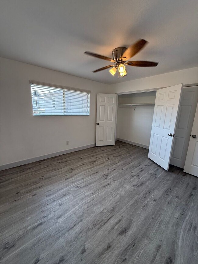 Building Photo - Beautifully Upgraded 4 Bedroom, 2 Bath! Do...
