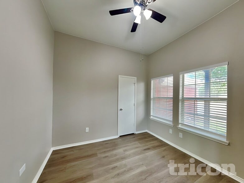 Building Photo - 1000 Trinidad Dr