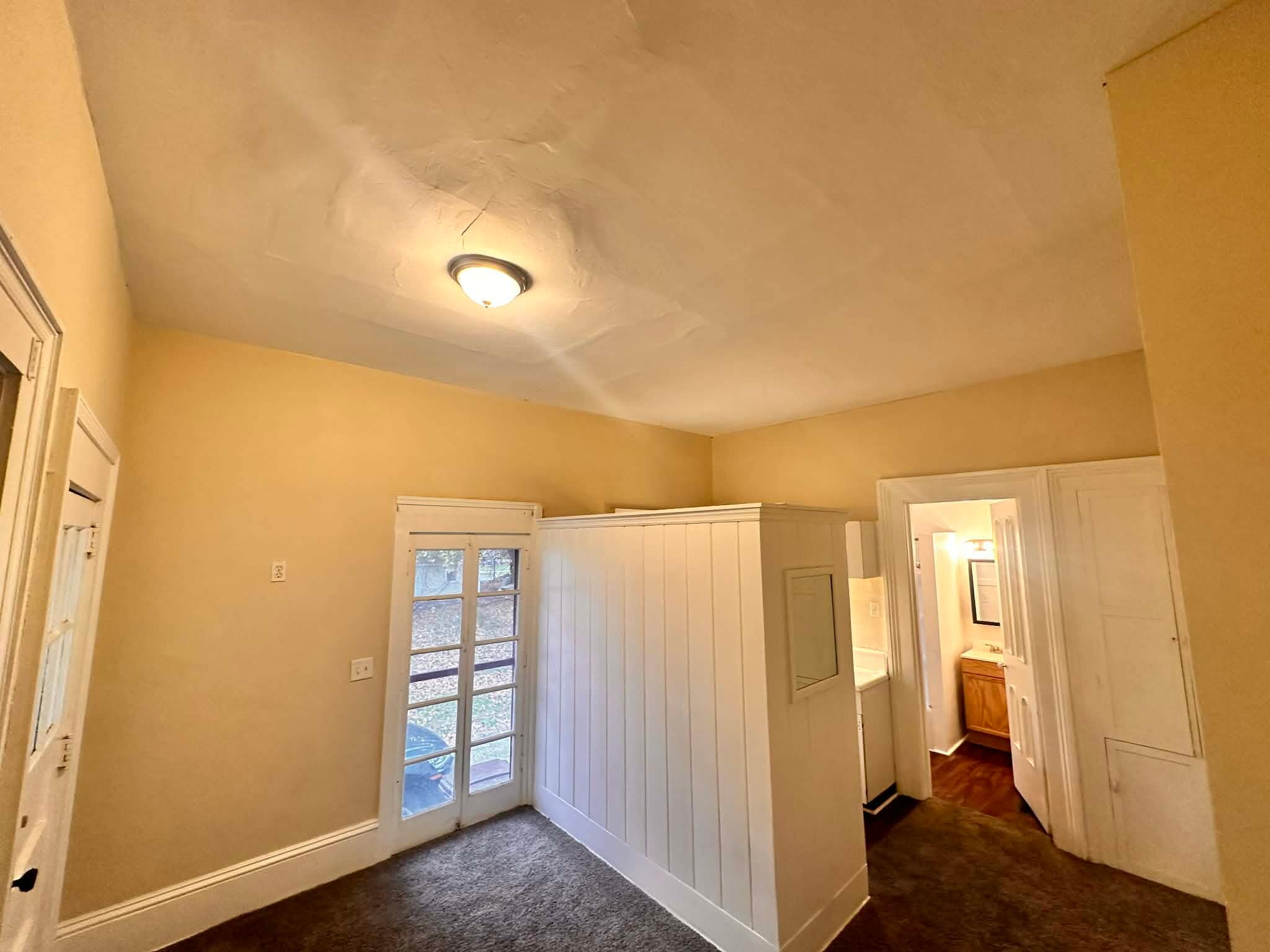 Building Photo - 1016 Haskell Ave