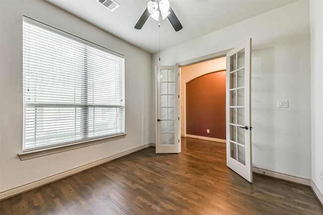 Building Photo - 9634 Lansing Meadows Dr