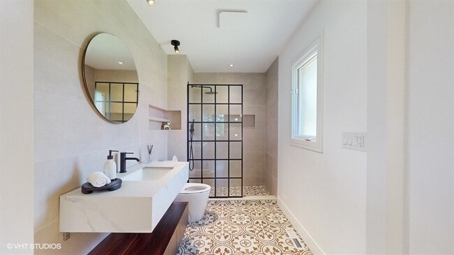 Building Photo - 8473 Canterberry Dr