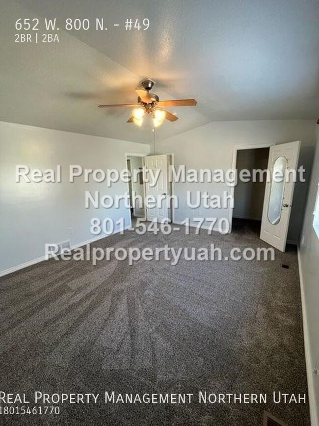 Building Photo - 652 W 800 N