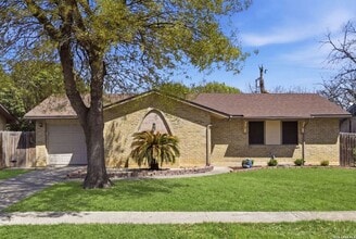 Building Photo - 4827 Casa Grande St