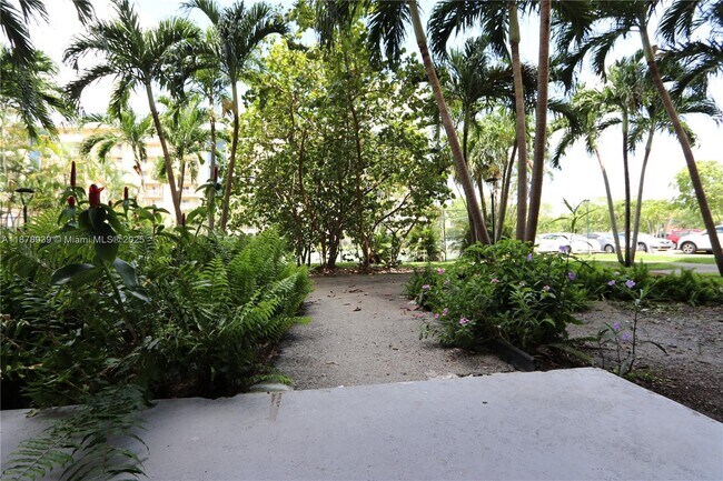 Building Photo - 4550 NW 9th St