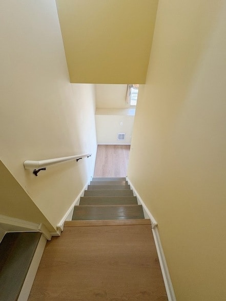 Building Photo - 2611 Cedar Glade Dr