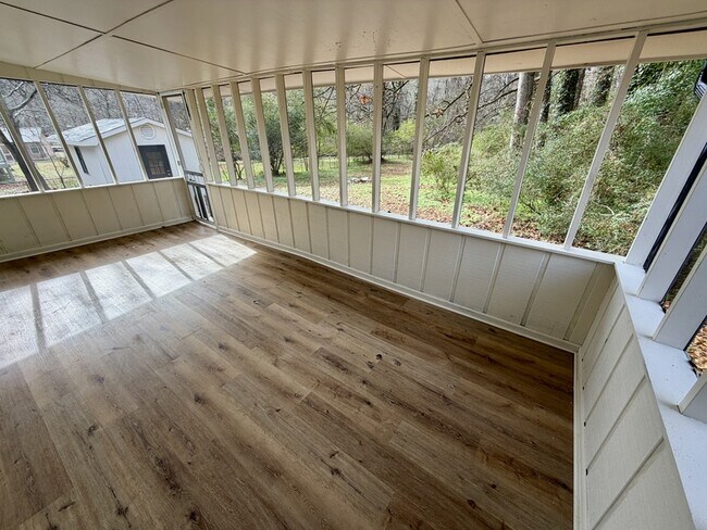 Building Photo - 80 Glenn Burnie Dr