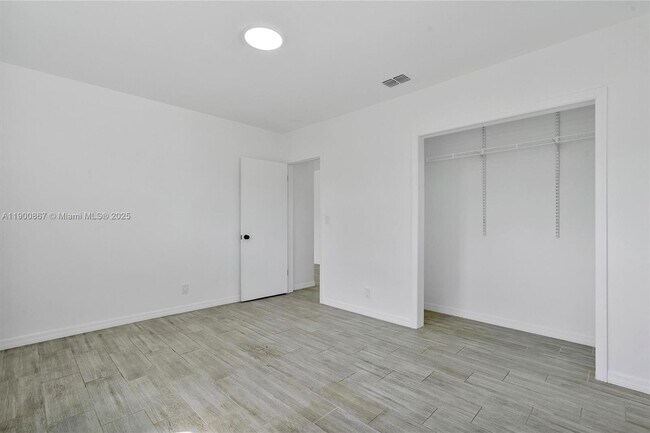 Building Photo - 4309 Jackson St