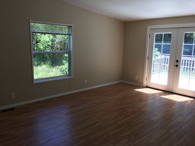 Living Room with French Doors - 13210 Wagon Wheel