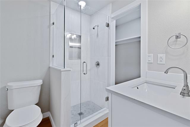 Building Photo - 717 Bonham St