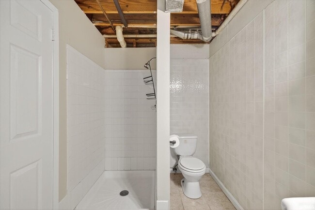 Building Photo - 2360 S Henderson St