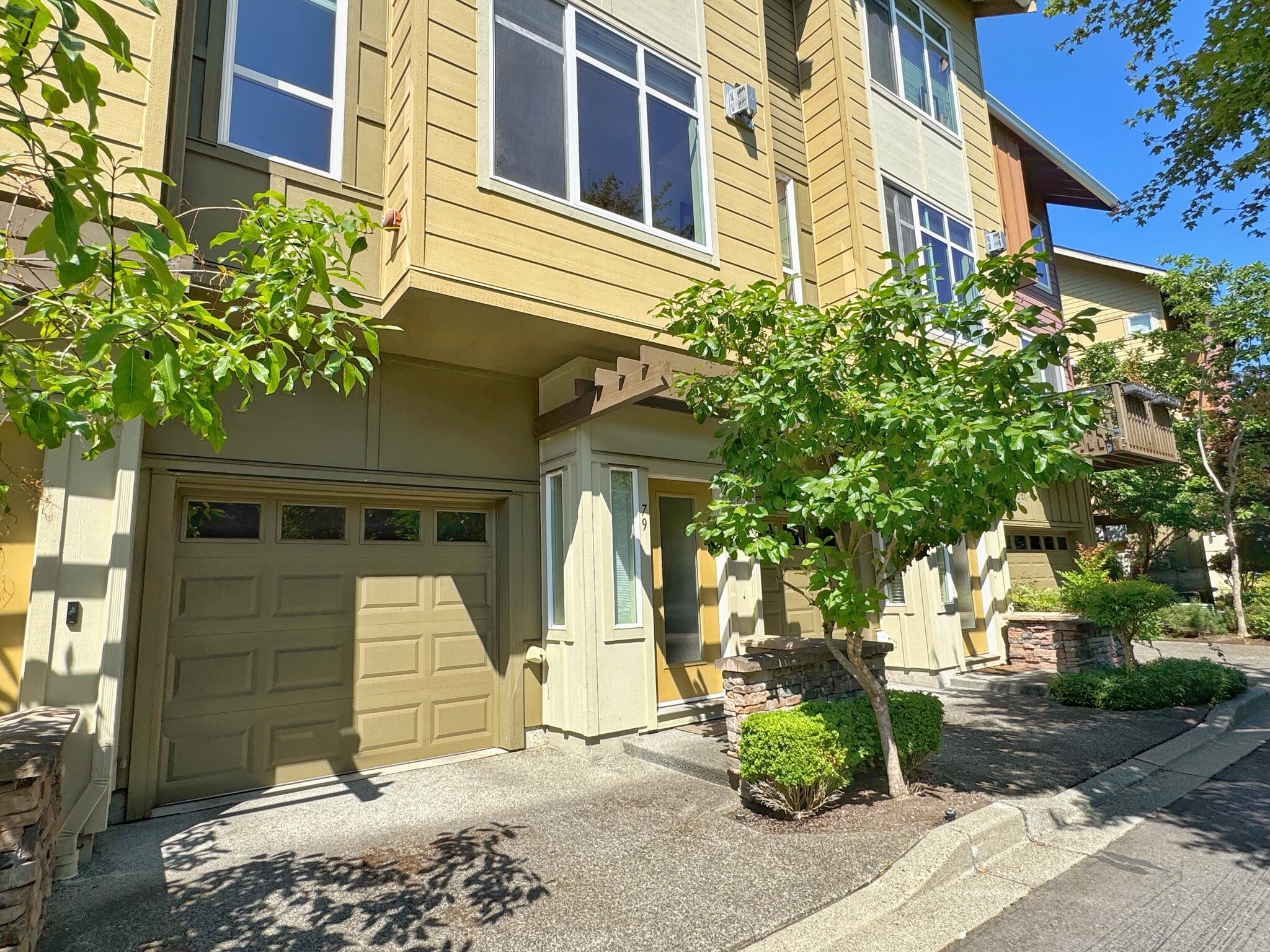 Lower level entrance - 79 Sky Ridge Rd NW