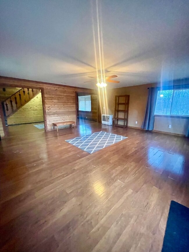 Building Photo - Serene Lakeside escape with direct lake access, peace and privacy on 2.5 acres! 2 bedroom/1 bathr...