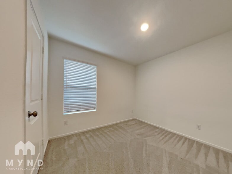 Building Photo - 21645 Balzola Ln