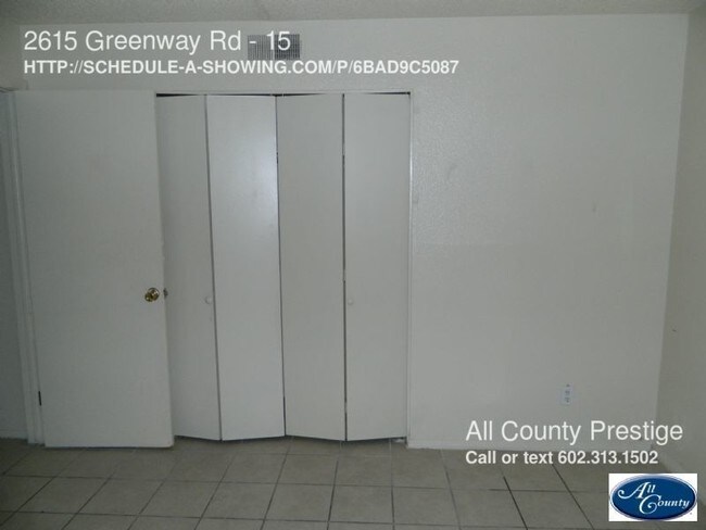 Building Photo - 2615 E Greenway Rd
