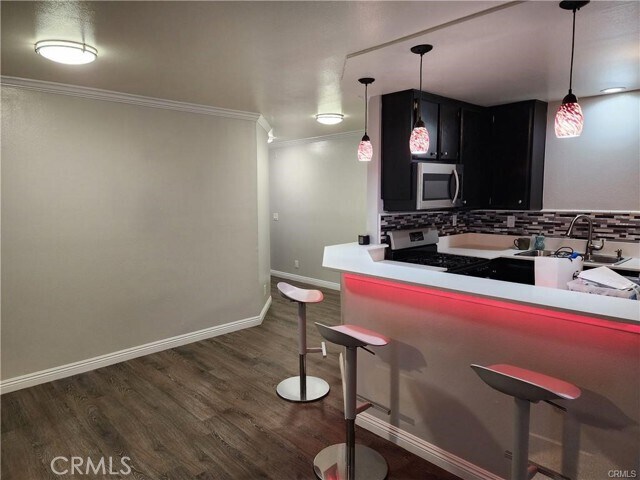 Building Photo - 1200 Gaviota Ave