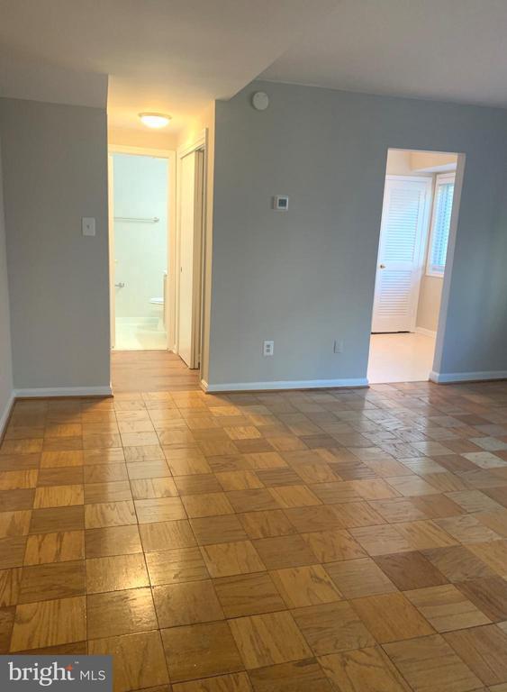 Building Photo - 738 N Wakefield St