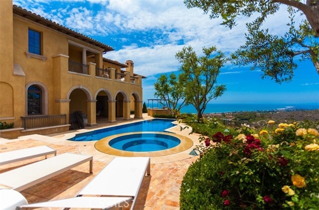 Building Photo - 1 Shell Beach