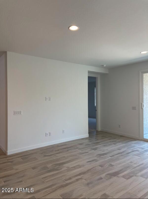 Building Photo - 2754 E Tie Down Dr