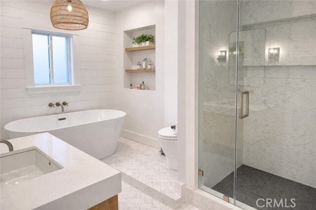 Building Photo - 611 Avenue C