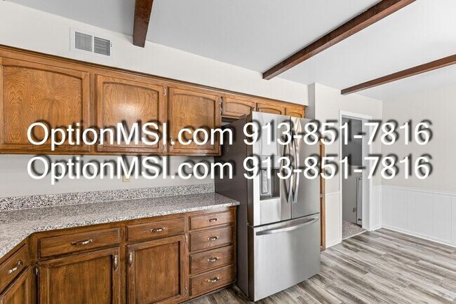 Building Photo - 1/2 month free if moved in by 2/28!! A great place to call home!!