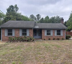 Building Photo - Charming two bedroom one bathroom home.