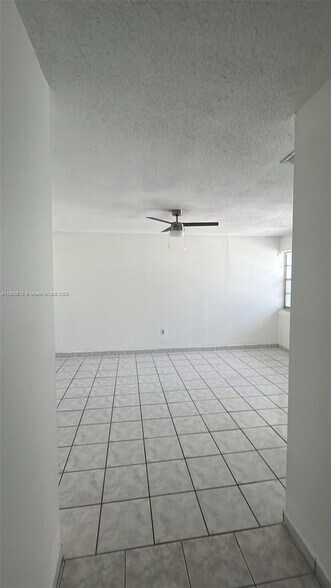 Building Photo - 15420 SW 81st Circle Ln
