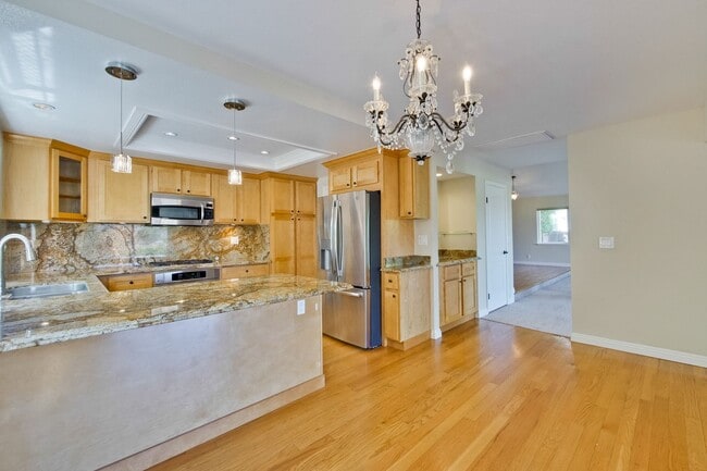Building Photo - Elegant home with top Fremont Schools