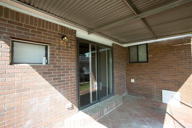 Building Photo - 5800 Hopson Dr