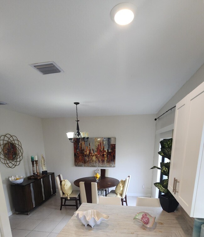 Building Photo - 6002 Clydesdale Ct
