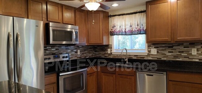 Building Photo - 204 Taurus Dr